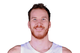 Jakob Poeltl thumbnail